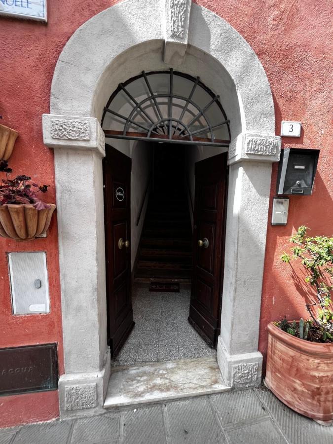 I Ninni Castiglione del Lago Bagian luar foto
