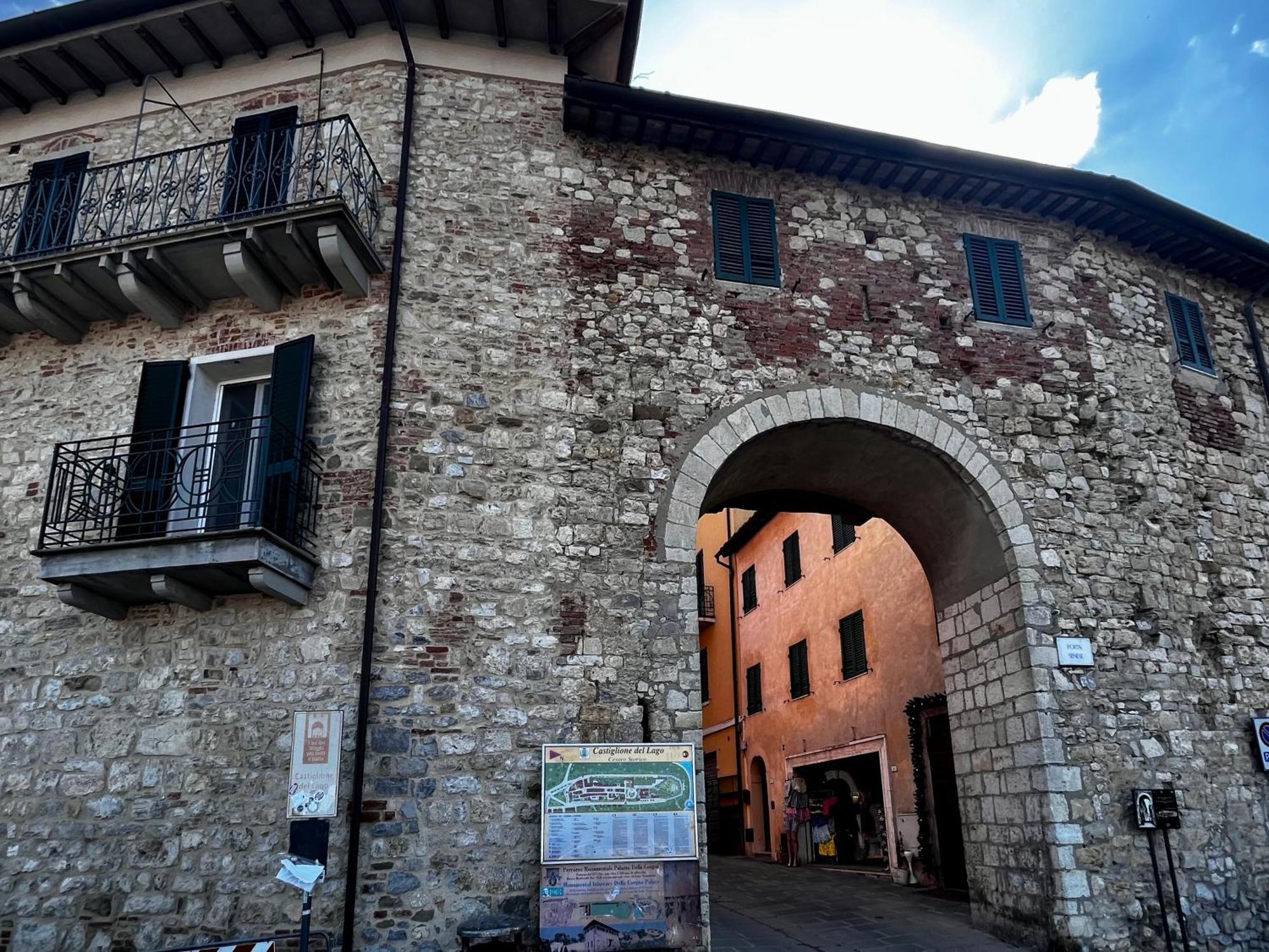 I Ninni Castiglione del Lago Bagian luar foto